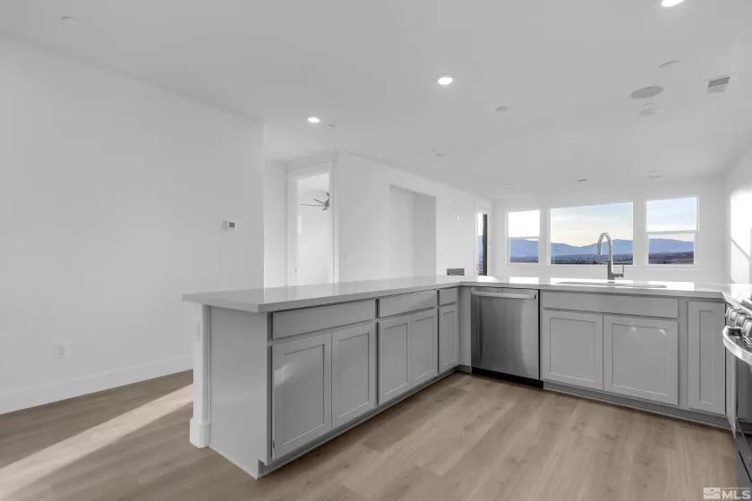3164 Orrizonte, Reno, Nevada 89512, 3 Bedrooms Bedrooms, ,3 BathroomsBathrooms,Residential,Residential,Orrizonte,240013766