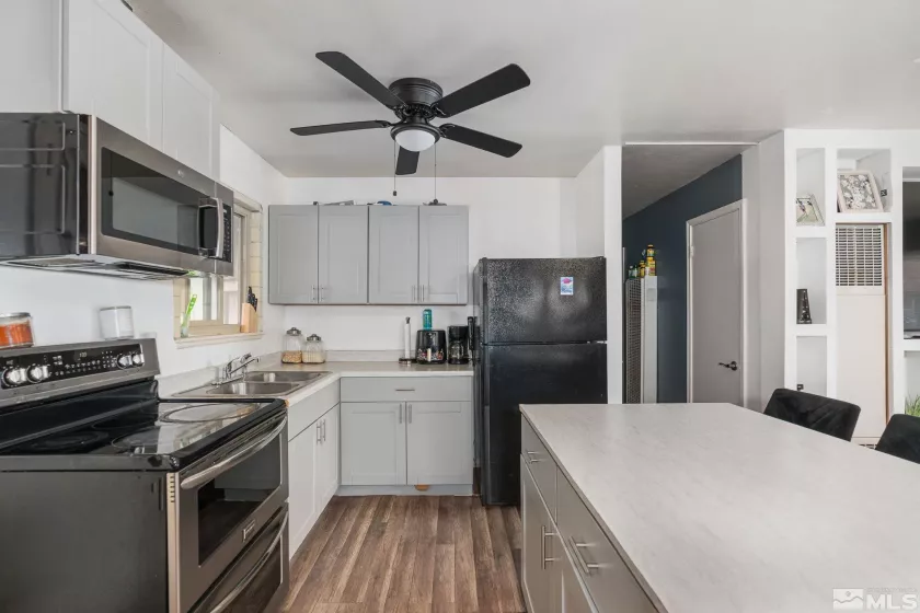 706 L, Sparks, Nevada 89431, 3 Bedrooms Bedrooms, ,1 BathroomBathrooms,Residential,Residential,L,250004838