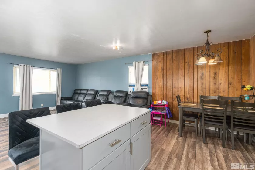 706 L, Sparks, Nevada 89431, 3 Bedrooms Bedrooms, ,1 BathroomBathrooms,Residential,Residential,L,250004838