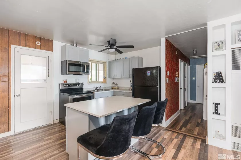 706 L, Sparks, Nevada 89431, 3 Bedrooms Bedrooms, ,1 BathroomBathrooms,Residential,Residential,L,250004838