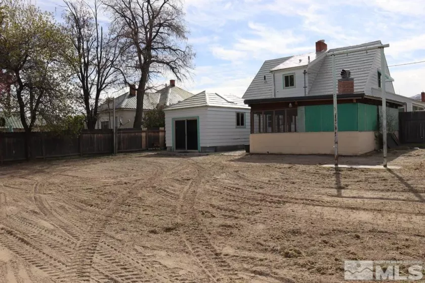 136 First, Winnemucca, Nevada 89445, 3 Bedrooms Bedrooms, ,2 BathroomsBathrooms,Residential,Residential,First,250004620