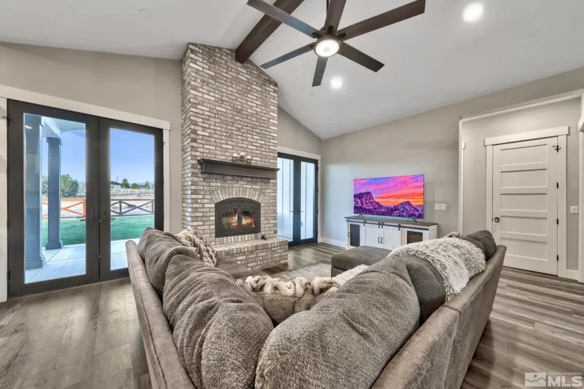 1409 Hunters Point, Gardnerville, Nevada 89410, 5 Bedrooms Bedrooms, ,5 BathroomsBathrooms,Residential,Residential,Hunters Point,240013037