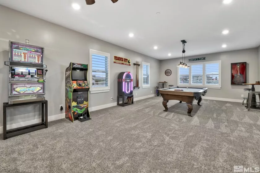 1409 Hunters Point, Gardnerville, Nevada 89410, 5 Bedrooms Bedrooms, ,5 BathroomsBathrooms,Residential,Residential,Hunters Point,240013037