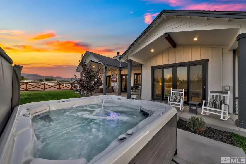 1409 Hunters Point, Gardnerville, Nevada 89410, 5 Bedrooms Bedrooms, ,5 BathroomsBathrooms,Residential,Residential,Hunters Point,240013037