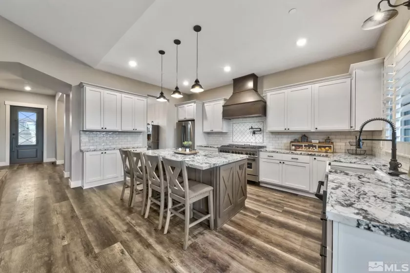 1409 Hunters Point, Gardnerville, Nevada 89410, 5 Bedrooms Bedrooms, ,5 BathroomsBathrooms,Residential,Residential,Hunters Point,240013037