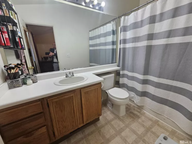 8075 Shifting Sands, Reno, Nevada 89506, 4 Bedrooms Bedrooms, ,2 BathroomsBathrooms,Residential,Residential,Shifting Sands,240005920