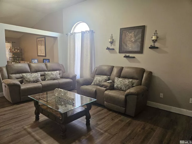 8075 Shifting Sands, Reno, Nevada 89506, 4 Bedrooms Bedrooms, ,2 BathroomsBathrooms,Residential,Residential,Shifting Sands,240005920