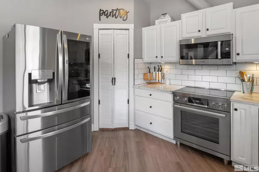 2241 Lousetown, Reno, Nevada 89521, 3 Bedrooms Bedrooms, ,3 BathroomsBathrooms,Residential,Residential,Lousetown,250003839
