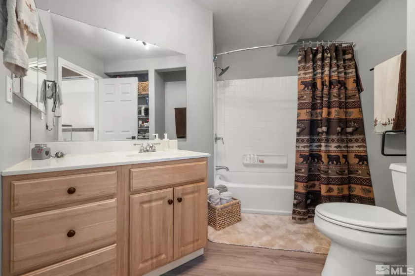 2241 Lousetown, Reno, Nevada 89521, 3 Bedrooms Bedrooms, ,3 BathroomsBathrooms,Residential,Residential,Lousetown,250003839