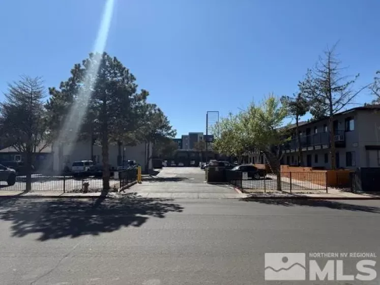 175 Grove, Reno, Nevada 89502, 1 Bedroom Bedrooms, ,1 BathroomBathrooms,Residential,Residential,Grove,250006023