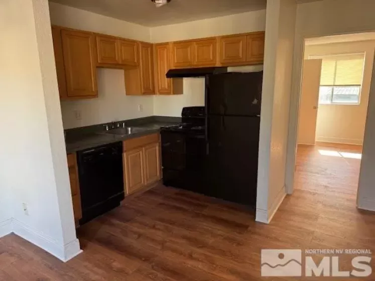 175 Grove, Reno, Nevada 89502, 1 Bedroom Bedrooms, ,1 BathroomBathrooms,Residential,Residential,Grove,250006023