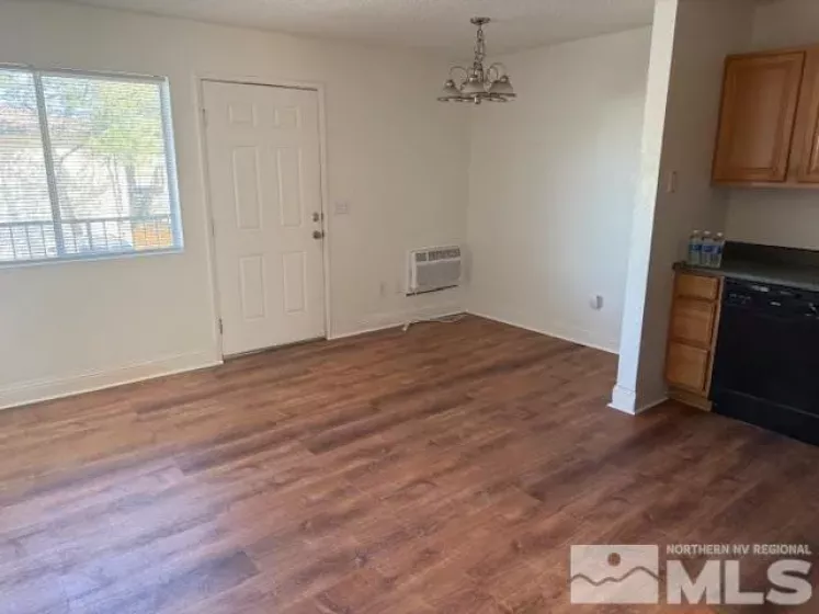 175 Grove, Reno, Nevada 89502, 1 Bedroom Bedrooms, ,1 BathroomBathrooms,Residential,Residential,Grove,250006023