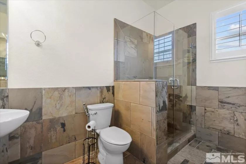 6131 Axis, Sparks, Nevada 89436, 4 Bedrooms Bedrooms, ,3 BathroomsBathrooms,Residential,Residential,Axis,250004465