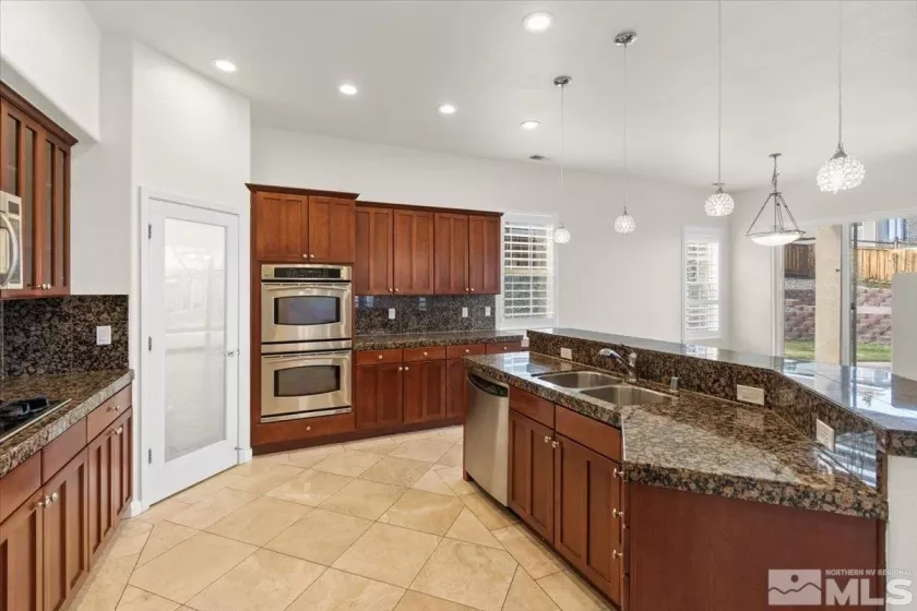 6131 Axis, Sparks, Nevada 89436, 4 Bedrooms Bedrooms, ,3 BathroomsBathrooms,Residential,Residential,Axis,250004465