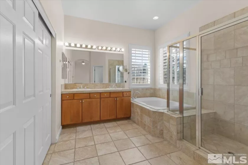 6131 Axis, Sparks, Nevada 89436, 4 Bedrooms Bedrooms, ,3 BathroomsBathrooms,Residential,Residential,Axis,250004465