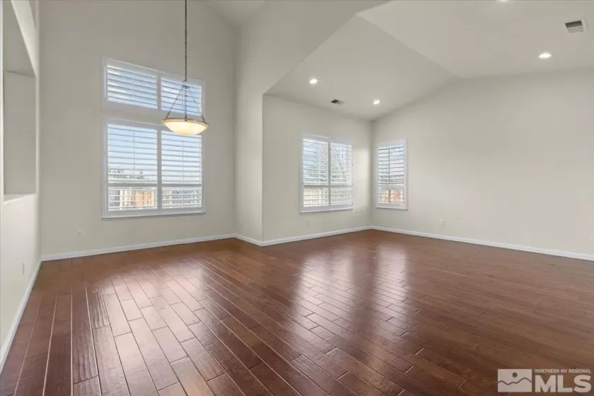6131 Axis, Sparks, Nevada 89436, 4 Bedrooms Bedrooms, ,3 BathroomsBathrooms,Residential,Residential,Axis,250004465