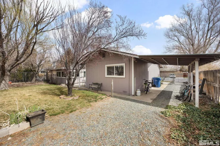 Carport