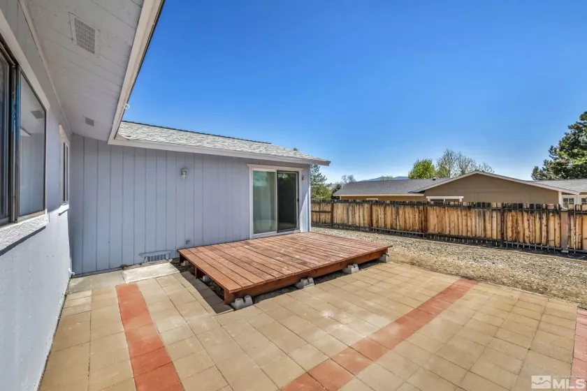 5550 Dolores, Sparks, Nevada 89436, 3 Bedrooms Bedrooms, ,1 BathroomBathrooms,Residential,Residential,Dolores,250006026