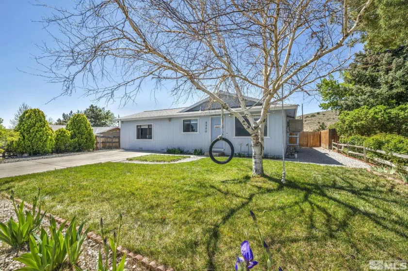 5550 Dolores, Sparks, Nevada 89436, 3 Bedrooms Bedrooms, ,1 BathroomBathrooms,Residential,Residential,Dolores,250006026