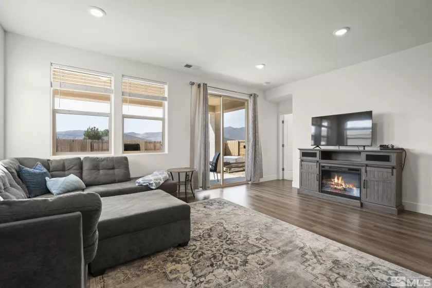 2275 Slater Mill, Sparks, Nevada 89441, 3 Bedrooms Bedrooms, ,2 BathroomsBathrooms,Residential,Residential,Slater Mill,250006028