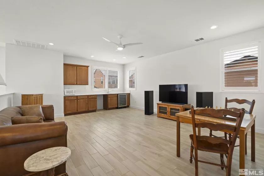606 Braided Rope, Reno, Nevada 89511, 3 Bedrooms Bedrooms, ,4 BathroomsBathrooms,Residential,Residential,Braided Rope,250006037