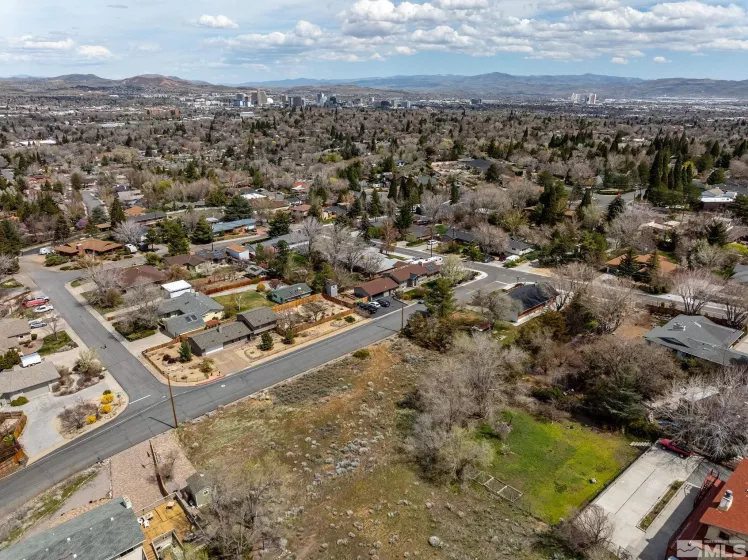 2315 Armstrong, Reno, Nevada 89509, 3 Bedrooms Bedrooms, ,3 BathroomsBathrooms,Residential,Residential,Armstrong,250002940