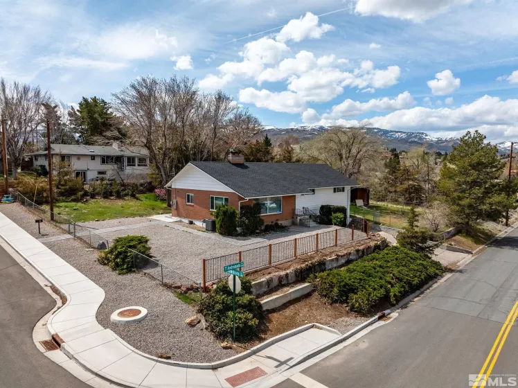 2315 Armstrong, Reno, Nevada 89509, 3 Bedrooms Bedrooms, ,3 BathroomsBathrooms,Residential,Residential,Armstrong,250002940