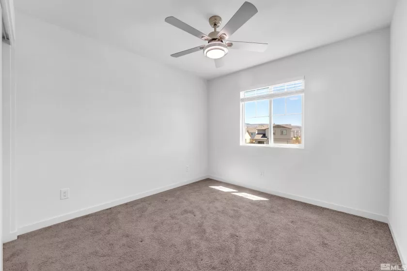 1368 Old Barn, Sparks, Nevada 89436, 4 Bedrooms Bedrooms, ,3 BathroomsBathrooms,Residential,Residential,Old Barn,250006043