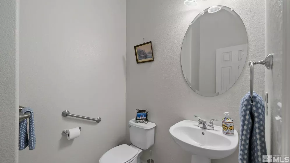 7354 Phoenix, Sparks, Nevada 89436, 4 Bedrooms Bedrooms, ,3 BathroomsBathrooms,Residential,Residential,Phoenix,250006042