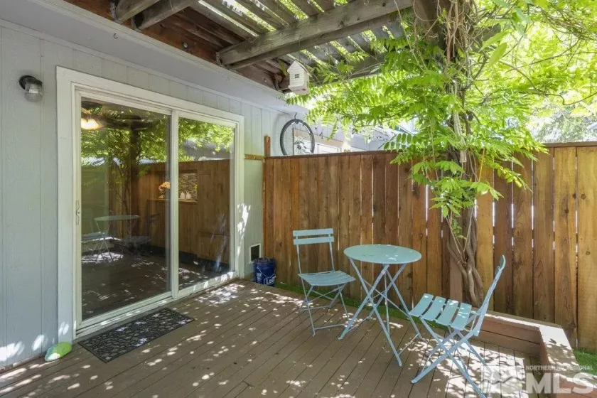 960 Cherry Tree, Sparks, Nevada 89434, 3 Bedrooms Bedrooms, ,2 BathroomsBathrooms,Residential,Residential,Cherry Tree,250006046