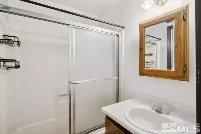 960 Cherry Tree, Sparks, Nevada 89434, 3 Bedrooms Bedrooms, ,2 BathroomsBathrooms,Residential,Residential,Cherry Tree,250006046