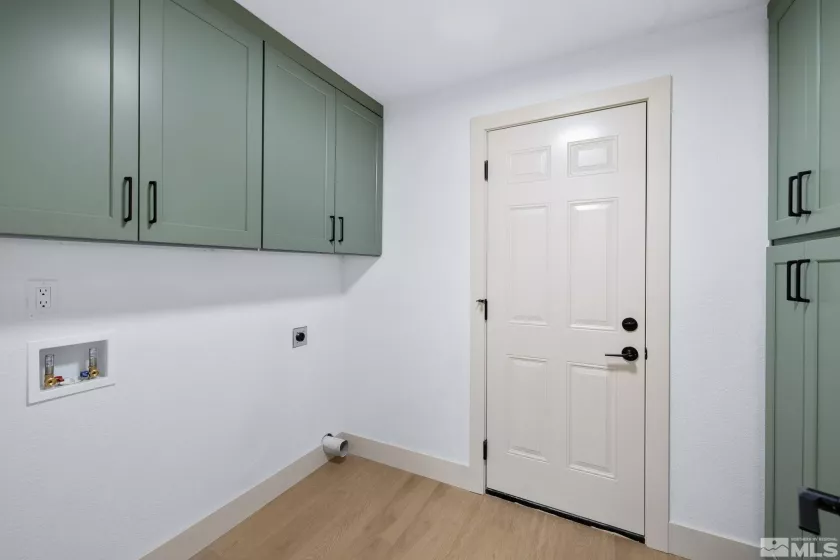 3575 Gull, Reno, Nevada 89508, 4 Bedrooms Bedrooms, ,2 BathroomsBathrooms,Residential,Residential,Gull,250004283
