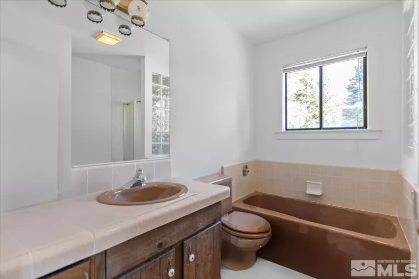 965 Tyner, Incline Village, Nevada 89451, 3 Bedrooms Bedrooms, ,3 BathroomsBathrooms,Residential,Residential,Tyner,250006052