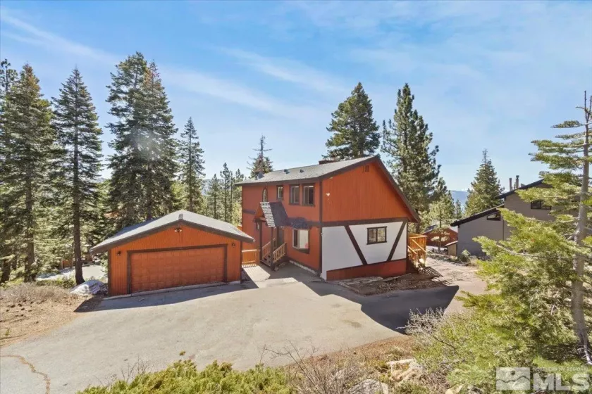 965 Tyner, Incline Village, Nevada 89451, 3 Bedrooms Bedrooms, ,3 BathroomsBathrooms,Residential,Residential,Tyner,250006052
