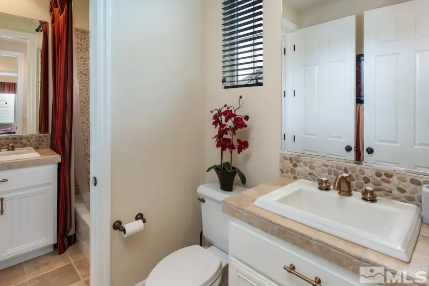 1892 Laurel Ridge, Reno, Nevada 89523, 4 Bedrooms Bedrooms, ,5 BathroomsBathrooms,Residential,Residential,Laurel Ridge,250004512