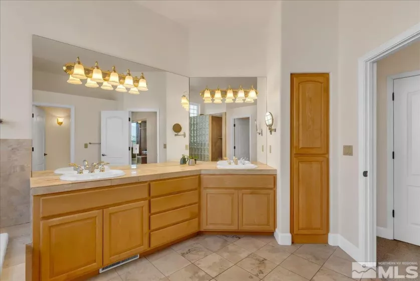 918 Springfield, Gardnerville, Nevada 89460, 4 Bedrooms Bedrooms, ,3 BathroomsBathrooms,Residential,Residential,Springfield,250006053