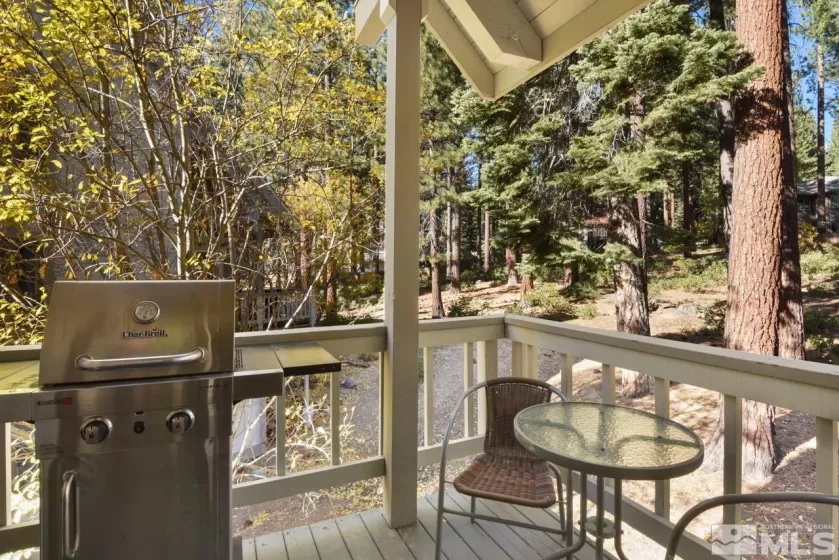 908 Harold, Incline Village, Nevada 89451, 2 Bedrooms Bedrooms, ,3 BathroomsBathrooms,Residential,Residential,Harold,240014313