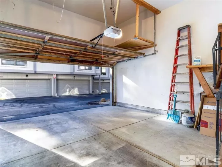 908 Harold, Incline Village, Nevada 89451, 2 Bedrooms Bedrooms, ,3 BathroomsBathrooms,Residential,Residential,Harold,240014313
