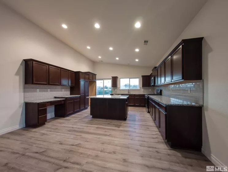 4018 Cold Springs, Reno, Nevada 89508, 4 Bedrooms Bedrooms, ,3 BathroomsBathrooms,Residential,Residential,Cold Springs,250001645