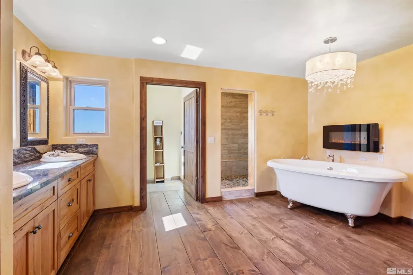 4775 Mount Rose, Reno, Nevada 89511, 4 Bedrooms Bedrooms, ,4 BathroomsBathrooms,Residential,Residential,Mount Rose,250005047