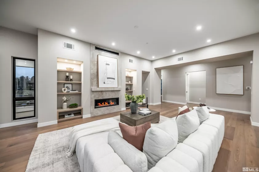 48 Campolina, Reno, Nevada 89511, 3 Bedrooms Bedrooms, ,4 BathroomsBathrooms,Residential,Residential,Campolina,250006066