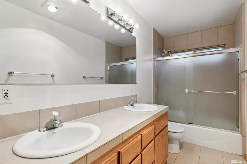 733 Cayuga, South Lake Tahoe, California 96150, 4 Bedrooms Bedrooms, ,3 BathroomsBathrooms,Residential,Residential,Cayuga,250006068