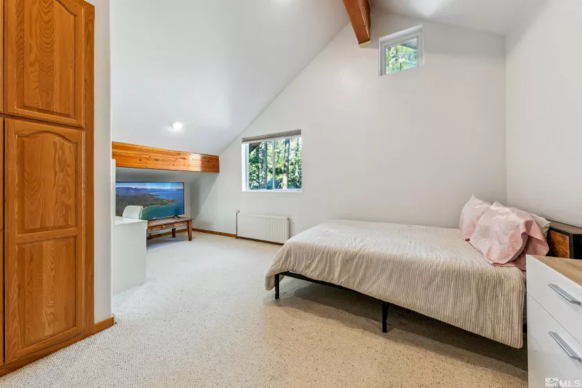 733 Cayuga, South Lake Tahoe, California 96150, 4 Bedrooms Bedrooms, ,3 BathroomsBathrooms,Residential,Residential,Cayuga,250006068