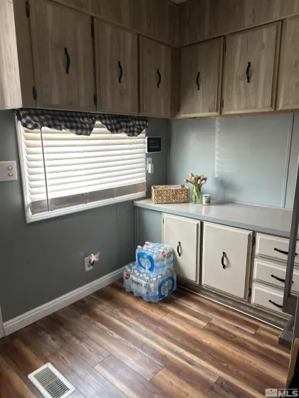 410 Mizpah, Tonopah, Nevada 89049, 2 Bedrooms Bedrooms, ,2 BathroomsBathrooms,Residential,Residential,Mizpah,250001949