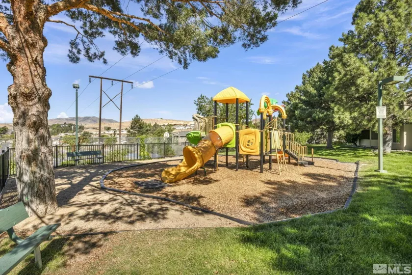 3948 Clear Acre, Reno, Nevada 89512, 2 Bedrooms Bedrooms, ,1 BathroomBathrooms,Residential,Residential,Clear Acre,240010904