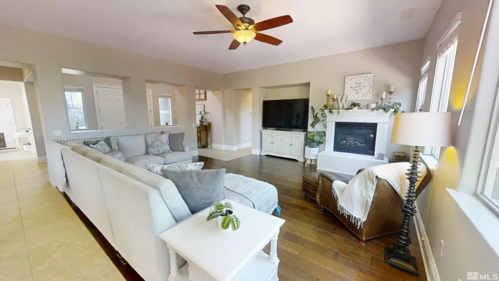 1304 Lambrusca, Sparks, Nevada 89436, 4 Bedrooms Bedrooms, ,3 BathroomsBathrooms,Residential,Residential,Lambrusca,250006019