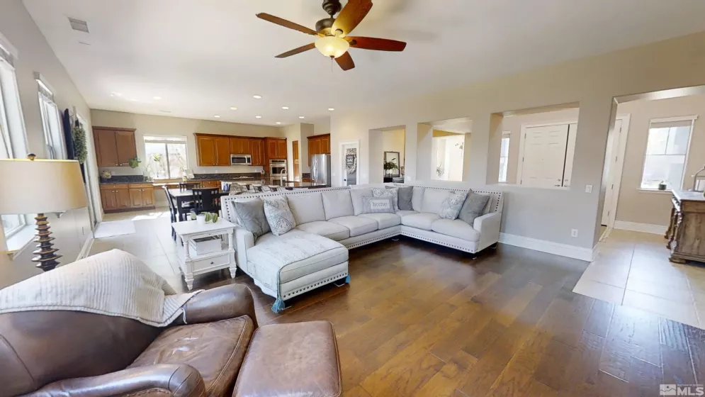 1304 Lambrusca, Sparks, Nevada 89436, 4 Bedrooms Bedrooms, ,3 BathroomsBathrooms,Residential,Residential,Lambrusca,250006019