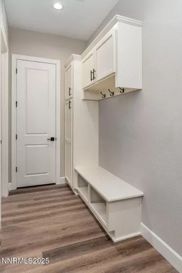 186 Commodore, Verdi, Nevada 89439, 3 Bedrooms Bedrooms, ,3 BathroomsBathrooms,Residential,Residential,Commodore,240011262