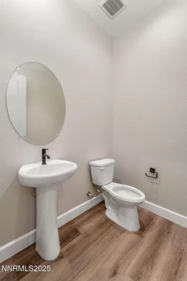 186 Commodore, Verdi, Nevada 89439, 3 Bedrooms Bedrooms, ,3 BathroomsBathrooms,Residential,Residential,Commodore,240011262
