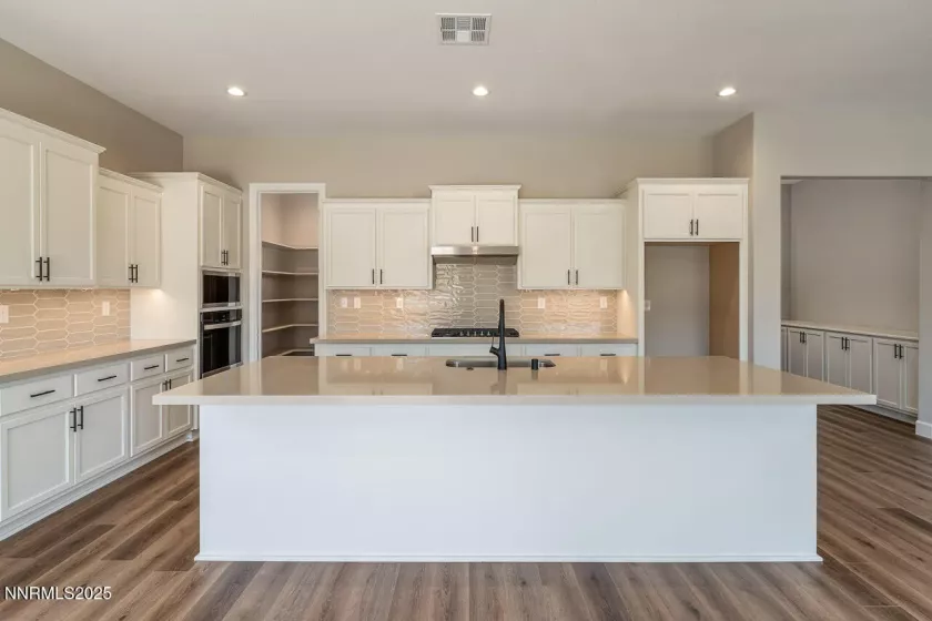 186 Commodore, Verdi, Nevada 89439, 3 Bedrooms Bedrooms, ,3 BathroomsBathrooms,Residential,Residential,Commodore,240011262